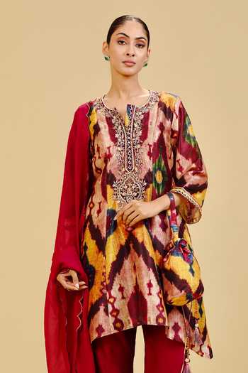 Shop Swati Wadhwani Couture Red Organza, Chanderi Round Neck, Yes Ikat Pattern Kurta Set Online at Aza Fashions Shop_Swati Wadhwani Couture_Red Organza, Chanderi Round Neck, Yes Ikat Pattern Kurta Set _Online_at_Aza_Fashions