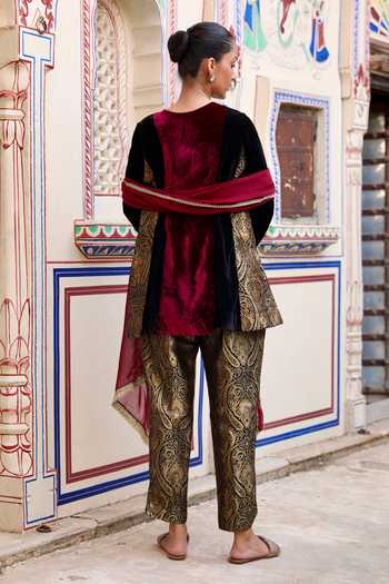 Swati Wadhwani Couture Velvet Brocade Kurta Set 