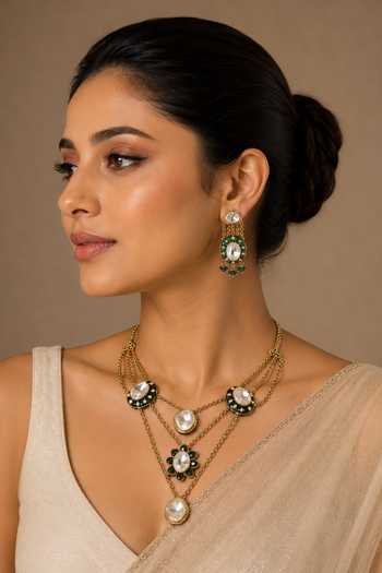 Vivinia By Vidhi Mehra Emerald Kundan Layered Necklace Set 