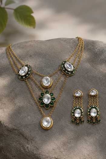 Vivinia By Vidhi Mehra Emerald Kundan Layered Necklace Set 