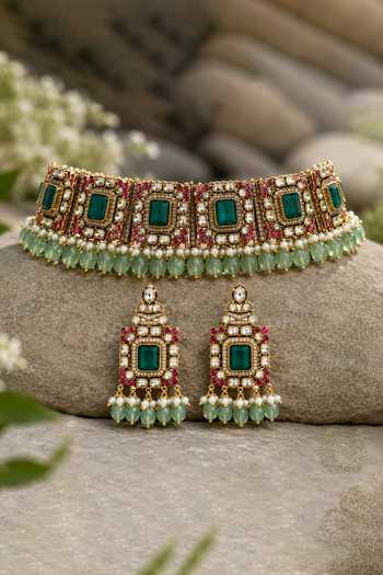 Vivinia By Vidhi Mehra Emerald Kundan Choker Set 