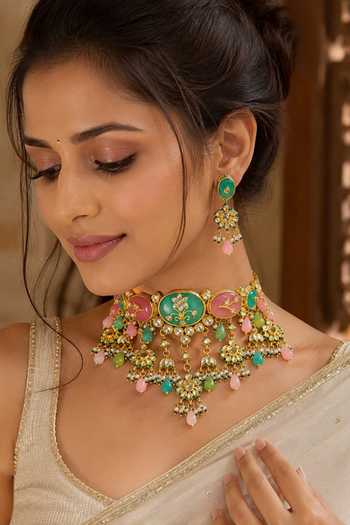 Vivinia By Vidhi Mehra Pastel Kundan Floral Choker Set 