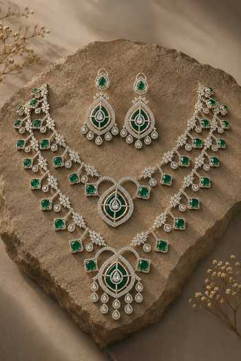 Vivinia By Vidhi Mehra Emerald Layered Statement Necklace Set 