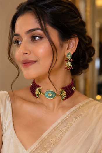 Vivinia By Vidhi Mehra Emerald Beaded Choker Set 