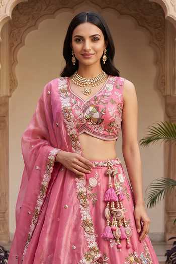 Samyukta Singhania_Pink Tissue V-neck Floral Embroidered Lehenga Set _Online_at_Aza_Fashions