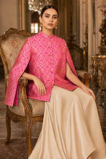 Shop Dusala Fuchsia Silk Mandarin Collar Jodha Banarasi Cape Online at Aza Fashions Shop_Dusala_Fuchsia Silk Mandarin Collar Jodha Banarasi Cape _Online_at_Aza_Fashions