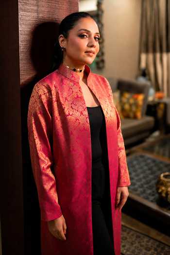 Dusala Pink Silk Mandarin Collar Jodha Banarasi Jacket Online at Aza Fashions Dusala_Pink Silk Mandarin Collar Jodha Banarasi Jacket _Online_at_Aza_Fashions