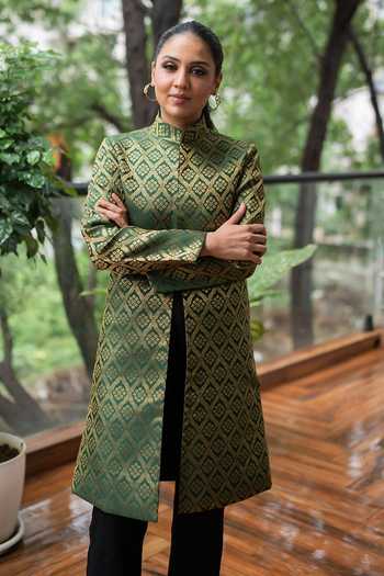 Buy Dusala Green Silk Gayatri Banarasi Jacket Online at Aza Fashions Buy_Dusala_Green Silk Gayatri Banarasi Jacket _Online_at_Aza_Fashions