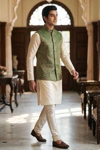 Dusala Green Silk Bajirao Banarasi Waistcoat Online at Aza Fashions Dusala_Green Silk Bajirao Banarasi Waistcoat _Online_at_Aza_Fashions