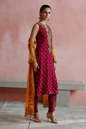 Shop_House of Arshiyaa_Wine Georgette, Net V-neck Dori Embroidered Long Kurta Set _Online_at_Aza_Fashions