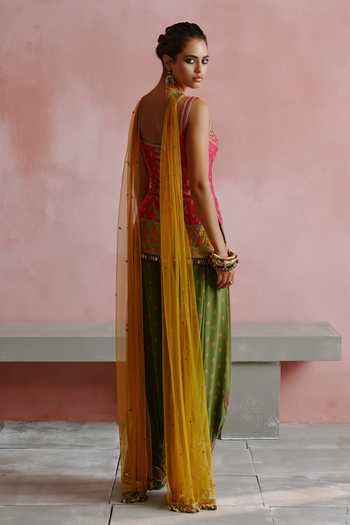 House of Arshiyaa Dori Embroidered Kurta Pant Set 