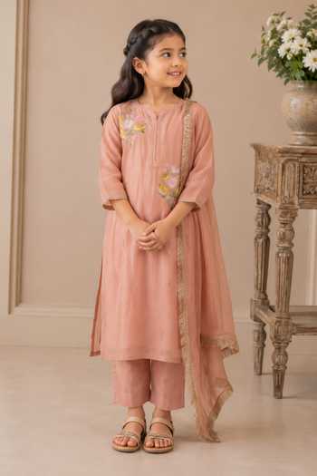 Tatwa Embroidered Kurta Set 