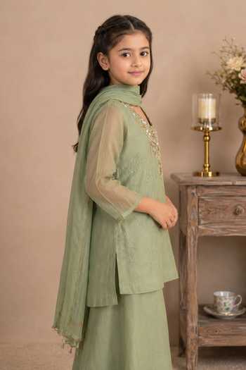 Tatwa Green Silk, Cotton Floral Placement Embroidered Kurta Palazzo Set at Aza Fashions Tatwa_Green Silk, Cotton Floral Placement Embroidered Kurta Palazzo Set _at_Aza_Fashions
