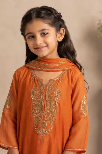 Buy Tatwa Orange Silk, Cotton Paisley Embroidered Kurta Palazzo Set Online at Aza Fashions Buy_Tatwa_Orange Silk, Cotton Paisley Embroidered Kurta Palazzo Set _Online_at_Aza_Fashions