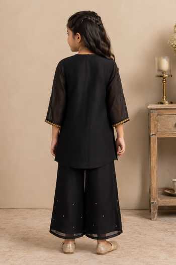 Tatwa Placket Embroidered Kurta Set 