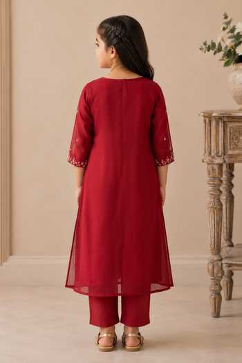 Tatwa Floral Yoke Embroidered Kurta Set 