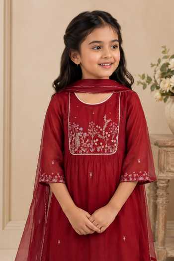 Tatwa Red Silk, Cotton Floral Yoke Embroidered Kurta Set Online at Aza Fashions Tatwa_Red Silk, Cotton Floral Yoke Embroidered Kurta Set _Online_at_Aza_Fashions