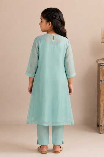 Tatwa Embroidered Kurta & Pant Set 