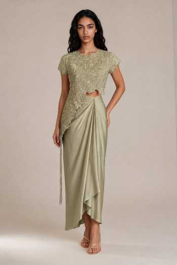 Vanshika Agarwal Label Jasmine Embroidered Top & Skirt Set 
