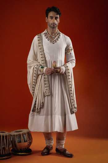 Sanchit Sharma Ivory Embroidered Dupatta 