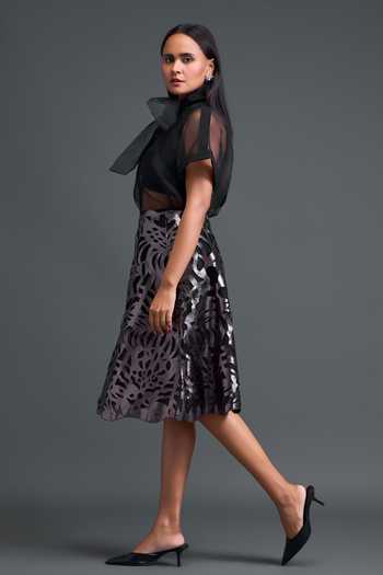 Deepika Arora Silver Organza, Leather Laser-cut A Line Midi Skirt Online at Aza Fashions Deepika Arora_Silver Organza, Leather Laser-cut A Line Midi Skirt _Online_at_Aza_Fashions