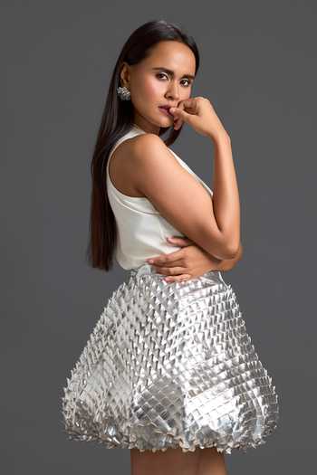 Buy Deepika Arora Silver Ponte Roma, Leather V-neck Quilted Metallic Skirt And Top Set Buy_Deepika Arora_Silver Ponte Roma, Leather V-neck Quilted Metallic Skirt And Top Set