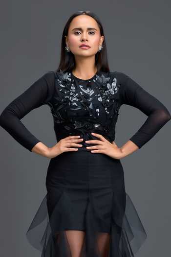 Deepika Arora Black Net Round Neck Mesh Embroidered Top With Layered Skirt at Aza Fashions Deepika Arora_Black Net Round Neck Mesh Embroidered Top With Layered Skirt _at_Aza_Fashions