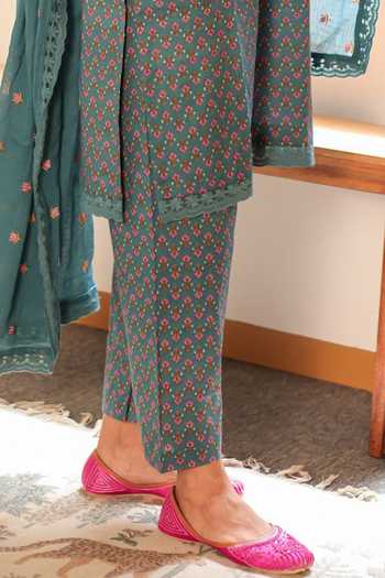 Gulabo Jaipur Green Pure , V-neck Naira Floral Print Kurta Set Online at Aza Fashions Gulabo Jaipur_Green Pure , V-neck Naira Floral Print Kurta Set _Online_at_Aza_Fashions