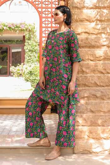 Buy Gulabo Jaipur Green Pure , Doriya, High Neck Naira Printed Kurta Set Online at Aza Fashions Buy_Gulabo Jaipur_Green Pure , Doriya, High Neck Naira Printed Kurta Set _Online_at_Aza_Fashions