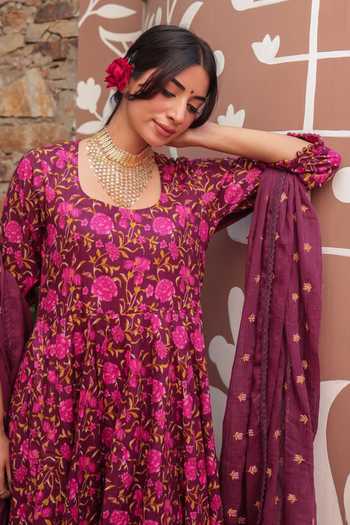 Shop Gulabo Jaipur Magenta Pure , Doriya, Square Neck Suhana Floral Print Anarkali Set Online at Aza Fashions Shop_Gulabo Jaipur_Magenta Pure , Doriya, Square Neck Suhana Floral Print Anarkali Set _Online_at_Aza_Fashions