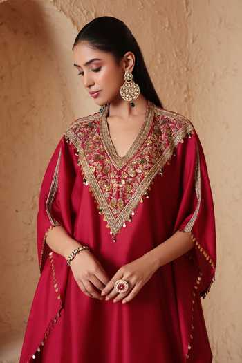 Shop Label Niti Bothra Maroon Silk V-neck Neckline Embroidered Kaftan Online at Aza Fashions Shop_Label Niti Bothra_Maroon Silk V-neck Neckline Embroidered Kaftan _Online_at_Aza_Fashions