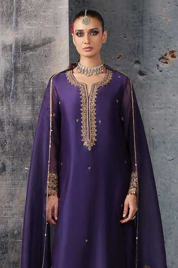 Buy Label Niti Bothra Purple Silk, Organza, Chanderi V-neck Embroidered Straight Kurta And Pant Set Buy_Label Niti Bothra_Purple Silk, Organza, Chanderi V-neck Embroidered Straight Kurta And Pant Set