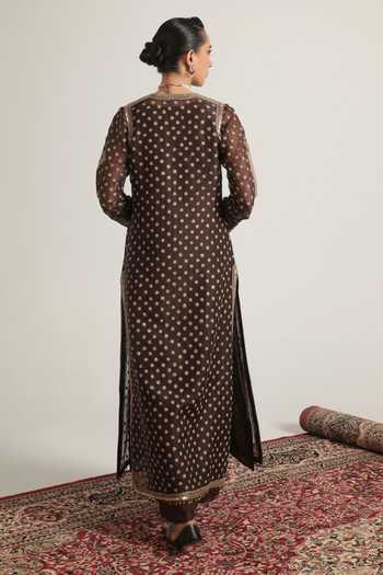 Label Niti Bothra Brown Silk, Organza, Tencel Keyhole Neck Buti Embroidered Kurta Set at Aza Fashions Label Niti Bothra_Brown Silk, Organza, Tencel Keyhole Neck Buti Embroidered Kurta Set _at_Aza_Fashions