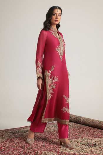 Label Niti Bothra Pink Jaal Embroidered Kurta Set 