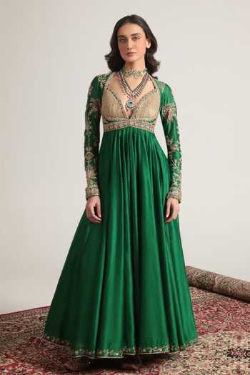 Shop Label Niti Bothra Green Silk, Organza, Chanderi, Tencel Sweetheart Yoke Embroidered Anarkali Set Online at Aza Fashions Shop_Label Niti Bothra_Green Silk, Organza, Chanderi, Tencel Sweetheart Yoke Embroidered Anarkali Set _Online_at_Aza_Fashions