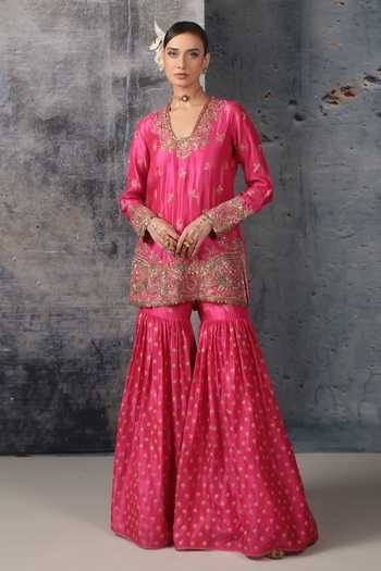Label Niti Bothra Pink Silk, Organza V-neck, Yes Floral Embroidered Kurta Sharara Set at Aza Fashions Label Niti Bothra_Pink Silk, Organza V-neck, Yes Floral Embroidered Kurta Sharara Set _at_Aza_Fashions