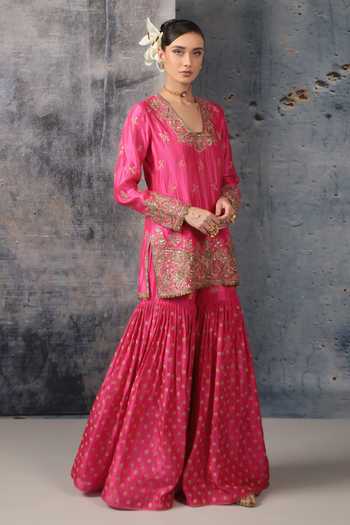 Buy Label Niti Bothra Pink Silk, Organza V-neck, Yes Floral Embroidered Kurta Sharara Set Buy_Label Niti Bothra_Pink Silk, Organza V-neck, Yes Floral Embroidered Kurta Sharara Set