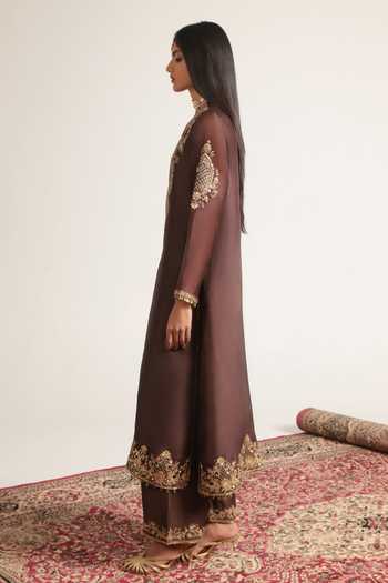 Label Niti Bothra Brown Silk, Organza, Tencel Round Neck, Yes Embroidered Straight Kurta Set Online at Aza Fashions Label Niti Bothra_Brown Silk, Organza, Tencel Round Neck, Yes Embroidered Straight Kurta Set _Online_at_Aza_Fashions