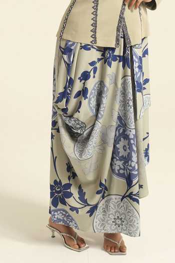 Poonam Dubey_Green Georgette V-, Open Hana Embroidered Jacket With Dress _Online_at_Aza_Fashions