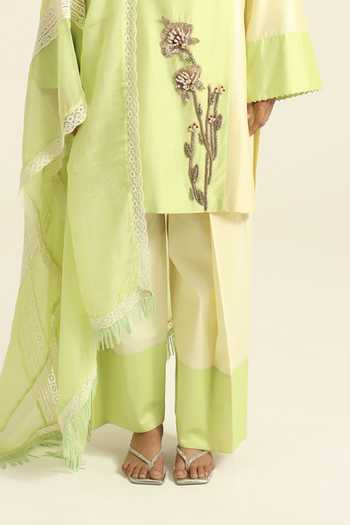 Poonam Dubey_Green Organza, Georgette, Chanderi Split Nurvi Placement Embroidered Kurta Set _at_Aza_Fashions