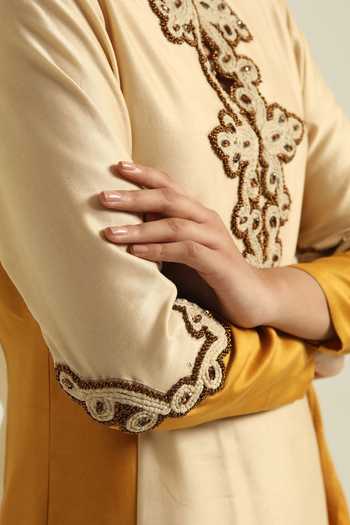 Poonam Dubey_Beige Organza, Georgette, Chanderi V-neck Soma Colorblock Kurta Pant Set _at_Aza_Fashions