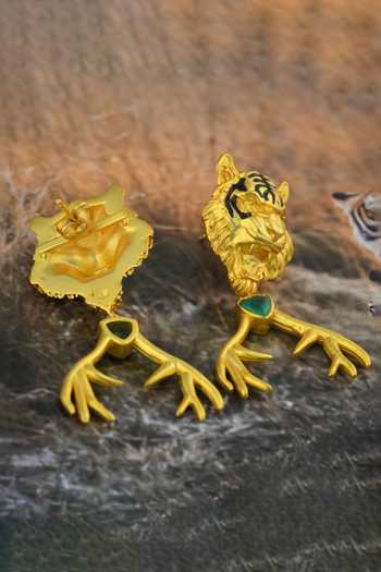Buy_Totapari_Gold Plated Corbett Romeo Hunting A Deer Stud Earring 