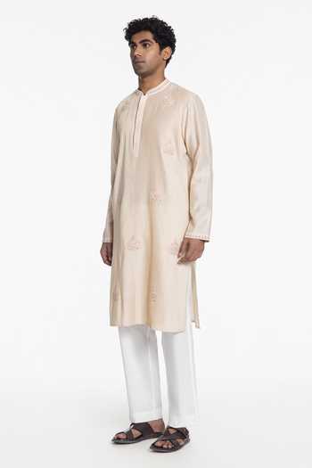 Siddhartha Bansal Ivory Silk, Chanderi Pearl Pintuck Kurta Online at Aza Fashions Siddhartha Bansal_Ivory Silk, Chanderi Pearl Pintuck Kurta _Online_at_Aza_Fashions