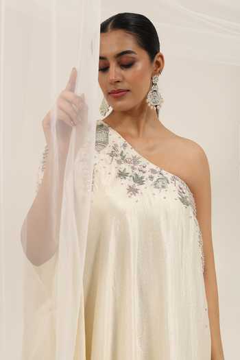 Amrta By Guneet Kondal Ivory Silk, Shantoon One Shoulder Saawariya Embellished Kaftan at Aza Fashions Amrta By Guneet Kondal_Ivory Silk, Shantoon One Shoulder Saawariya Embellished Kaftan _at_Aza_Fashions