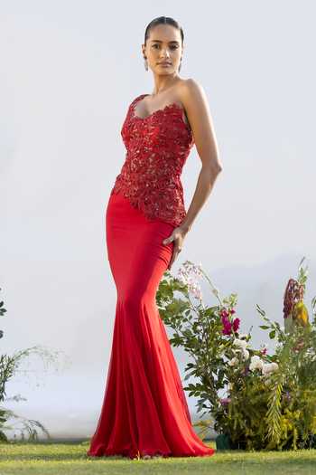 Buy_Amrta By Guneet Kondal_Red Silk, Georgette Asymmetric Rouge Muse Embroidered Cutwork Top With Skirt 