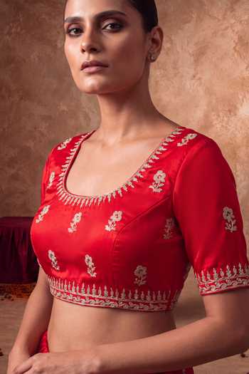 Buy Two Sisters By Gyans Red Silk Saree With Unstitched Blouse Fabric Online at Aza Fashions Buy_Two Sisters By Gyans_Red Silk Saree With Unstitched Blouse Fabric _Online_at_Aza_Fashions
