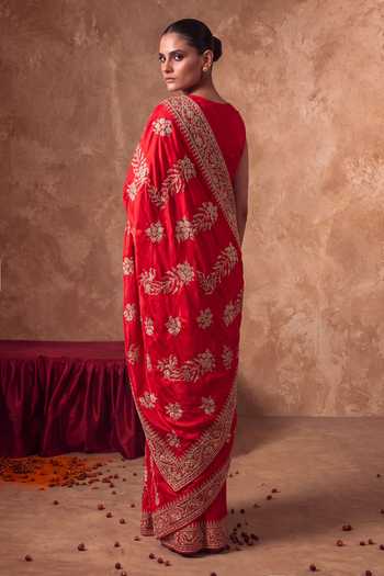 Two Sisters By Gyans Silk Saree With Unstitched Blouse Fabric 