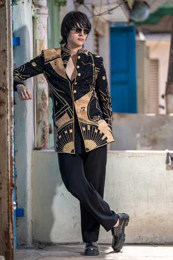 Buy Hilo Design Black Embroidery, Zari Raahi Bandhgala Online at Aza Fashions Buy_Hilo Design_Black Embroidery, Zari Raahi Bandhgala _Online_at_Aza_Fashions