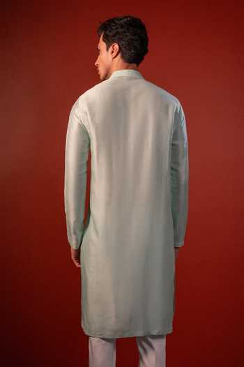 Hilo Design Thread Embroidered Kurta 