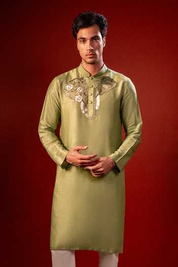 Hilo Design_Green Silk Nishant Thread Embroidered Kurta _Online_at_Aza_Fashions